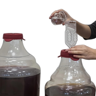 Rurka fermentacyjna 6-komorowa - plastikowa z korkiem ochronnym